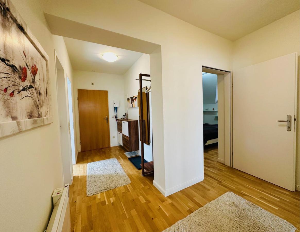 Superior-Apartment Mit Pool Und Seezugang Velden am Woerthersee Ngoại thất bức ảnh
