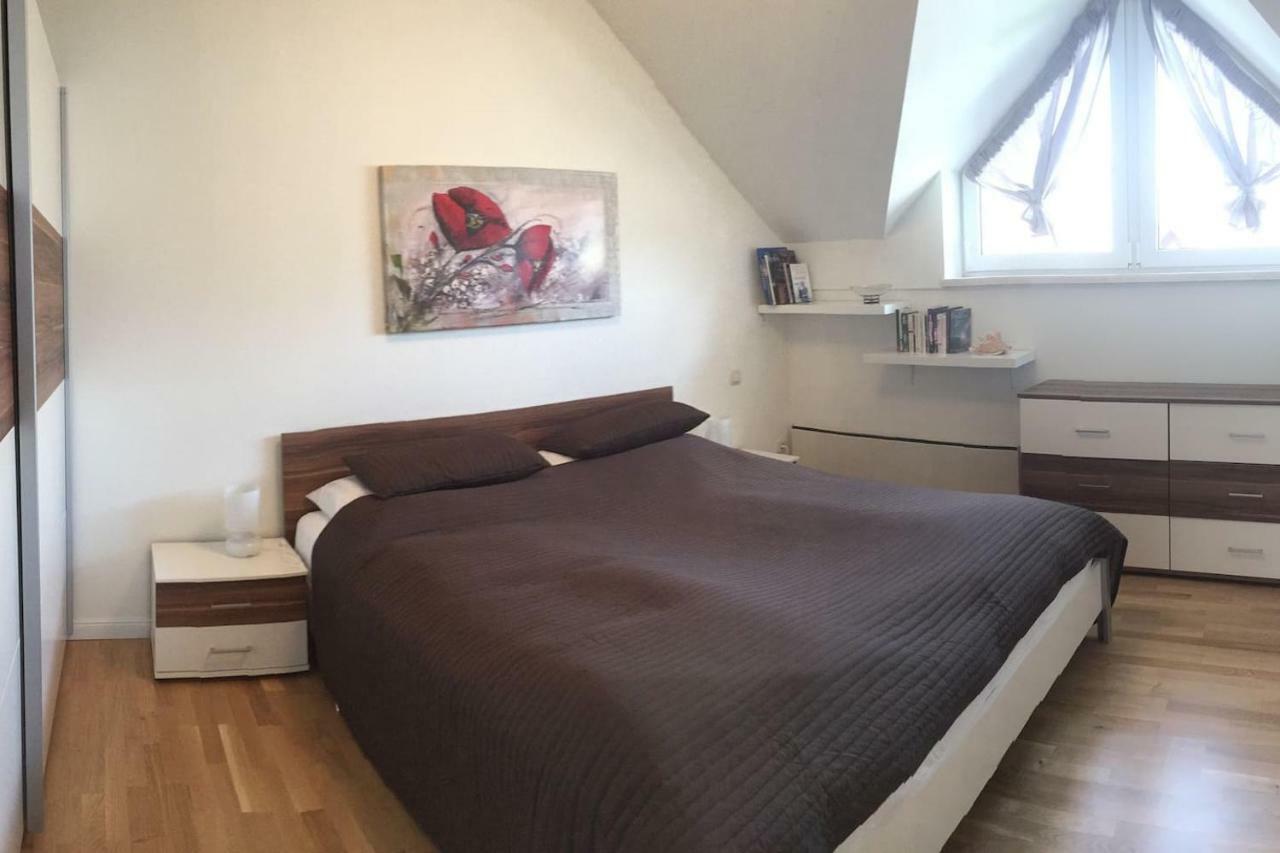 Superior-Apartment Mit Pool Und Seezugang Velden am Woerthersee Ngoại thất bức ảnh