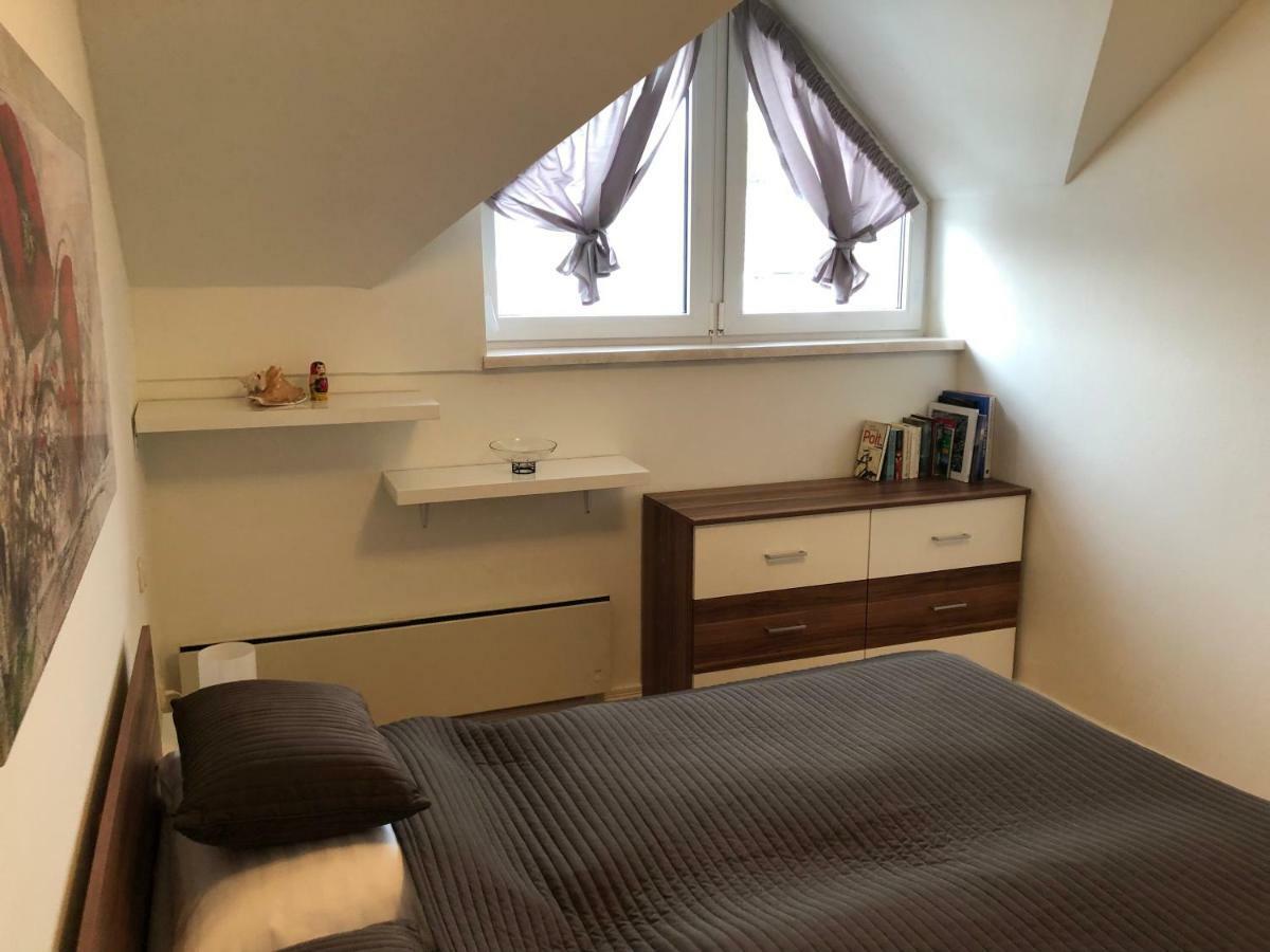 Superior-Apartment Mit Pool Und Seezugang Velden am Woerthersee Ngoại thất bức ảnh
