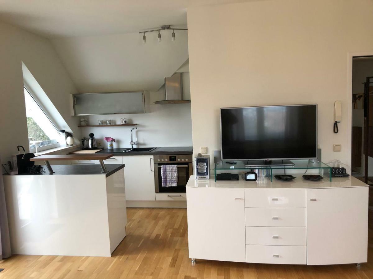 Superior-Apartment Mit Pool Und Seezugang Velden am Woerthersee Ngoại thất bức ảnh